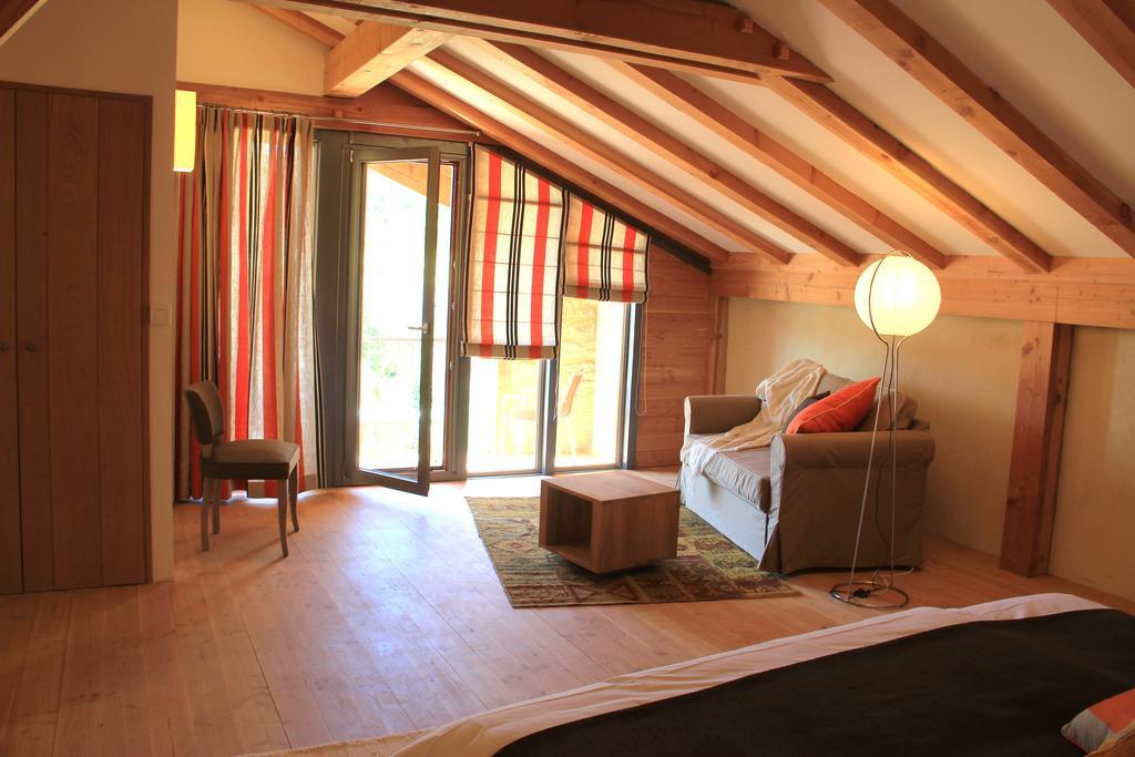 מלון Saint-Pons-la-Calm Hollyoaks Estate חדר תמונה